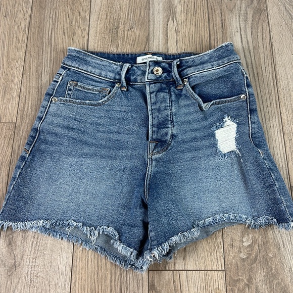 GOOD AMERICAN High Waisted Cutoff Denim Shorts Light Medium Wash 00/24 - Picture 3 of 8
